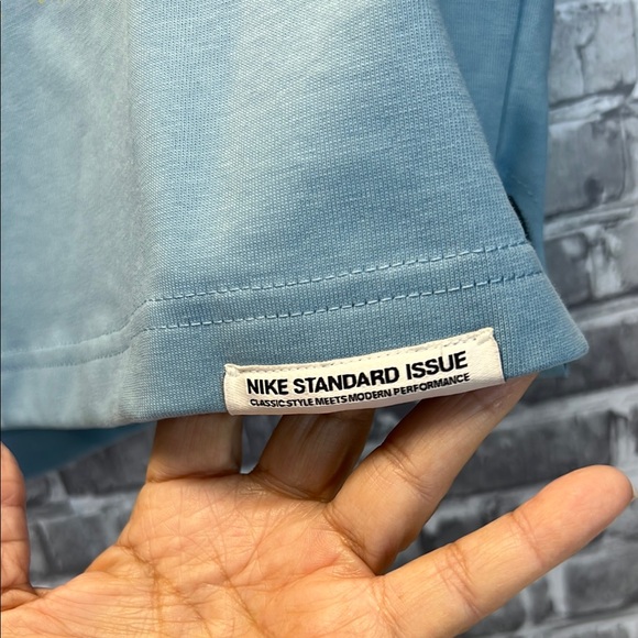 Nike Blue Graphic‎ T-Shirt - Picture 3 of 14